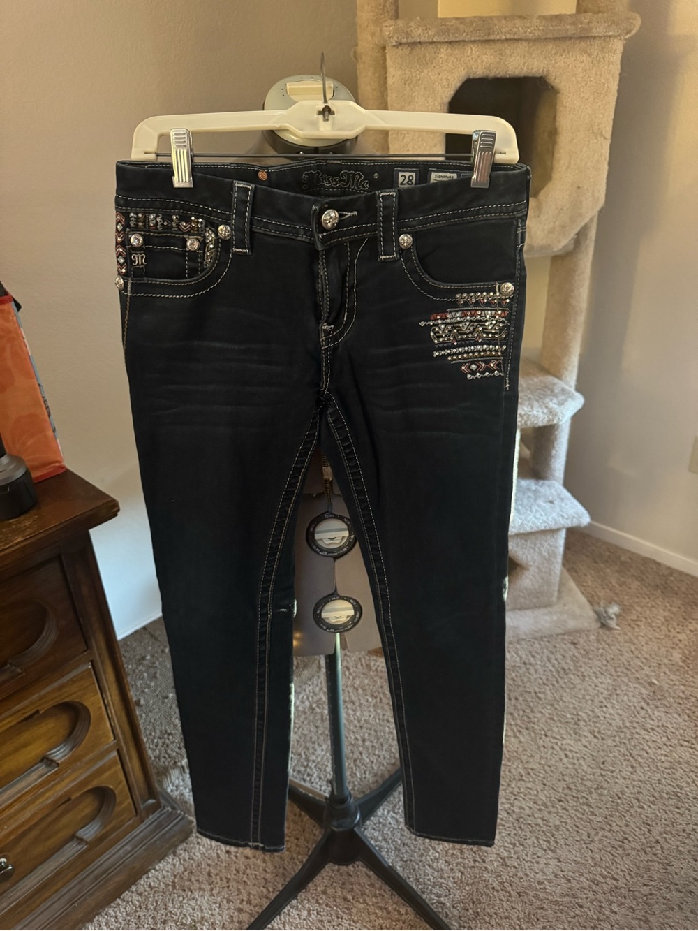 Miss Me Signature Skinny Jeweled Medium Wash Denim Blue Jeans Women's 28